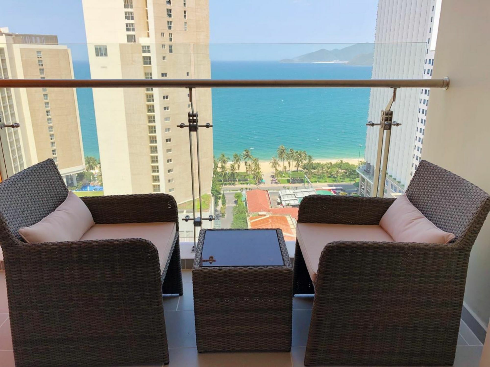Parama Apartments Balcony Beachfront Nha Trang Zewnętrze zdjęcie